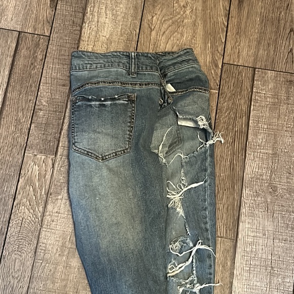 Jeans - Picture 3 of 3